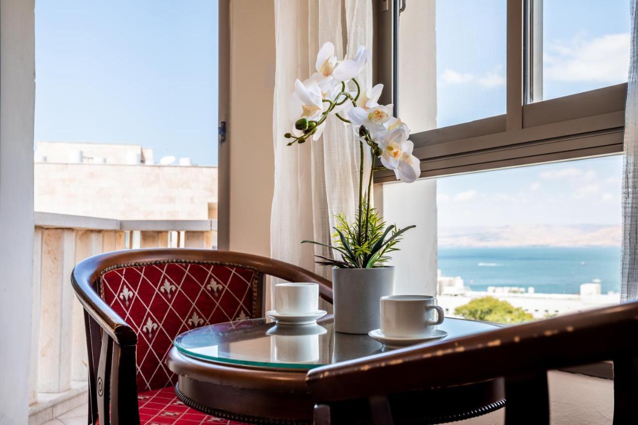 Aviv Holiday Flat Тиберия Екстериор снимка